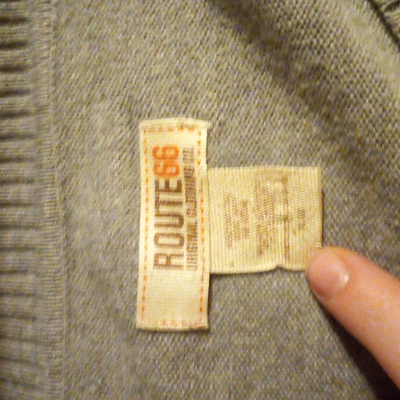 Too big - Picture 3 of 3